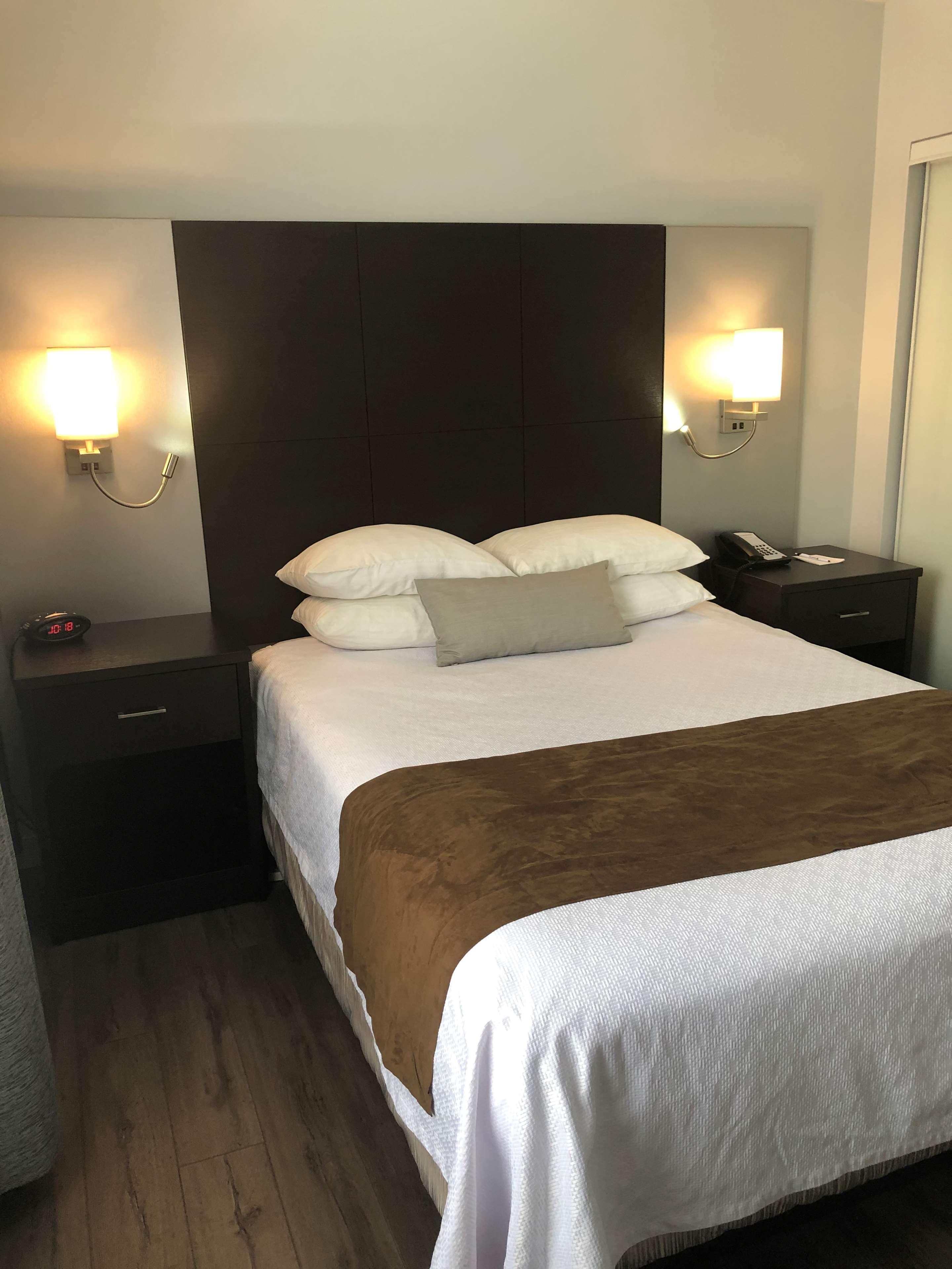 Best Western Plus Barrie Ngoại thất bức ảnh