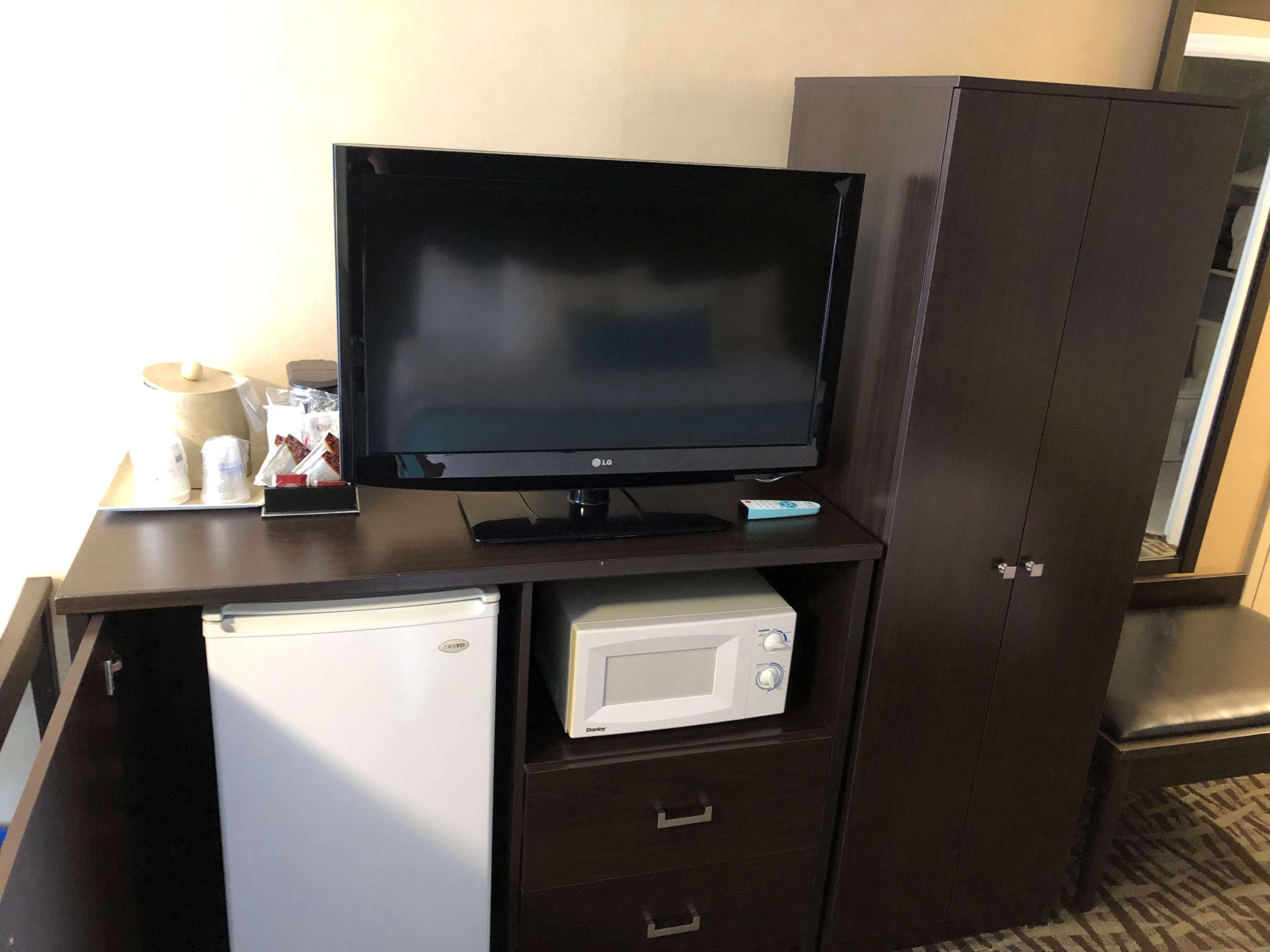 Best Western Plus Barrie Ngoại thất bức ảnh