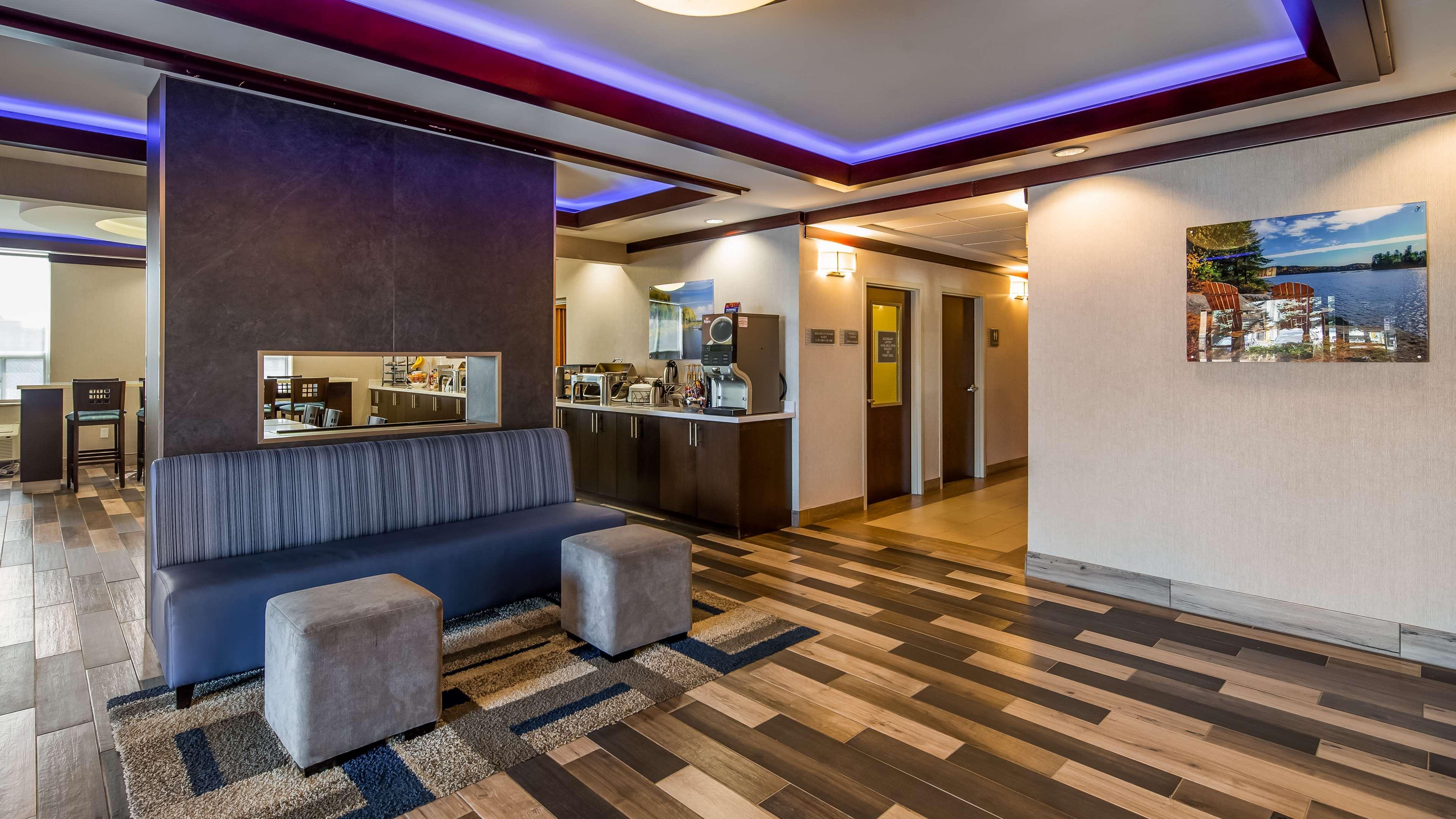 Best Western Plus Barrie Ngoại thất bức ảnh