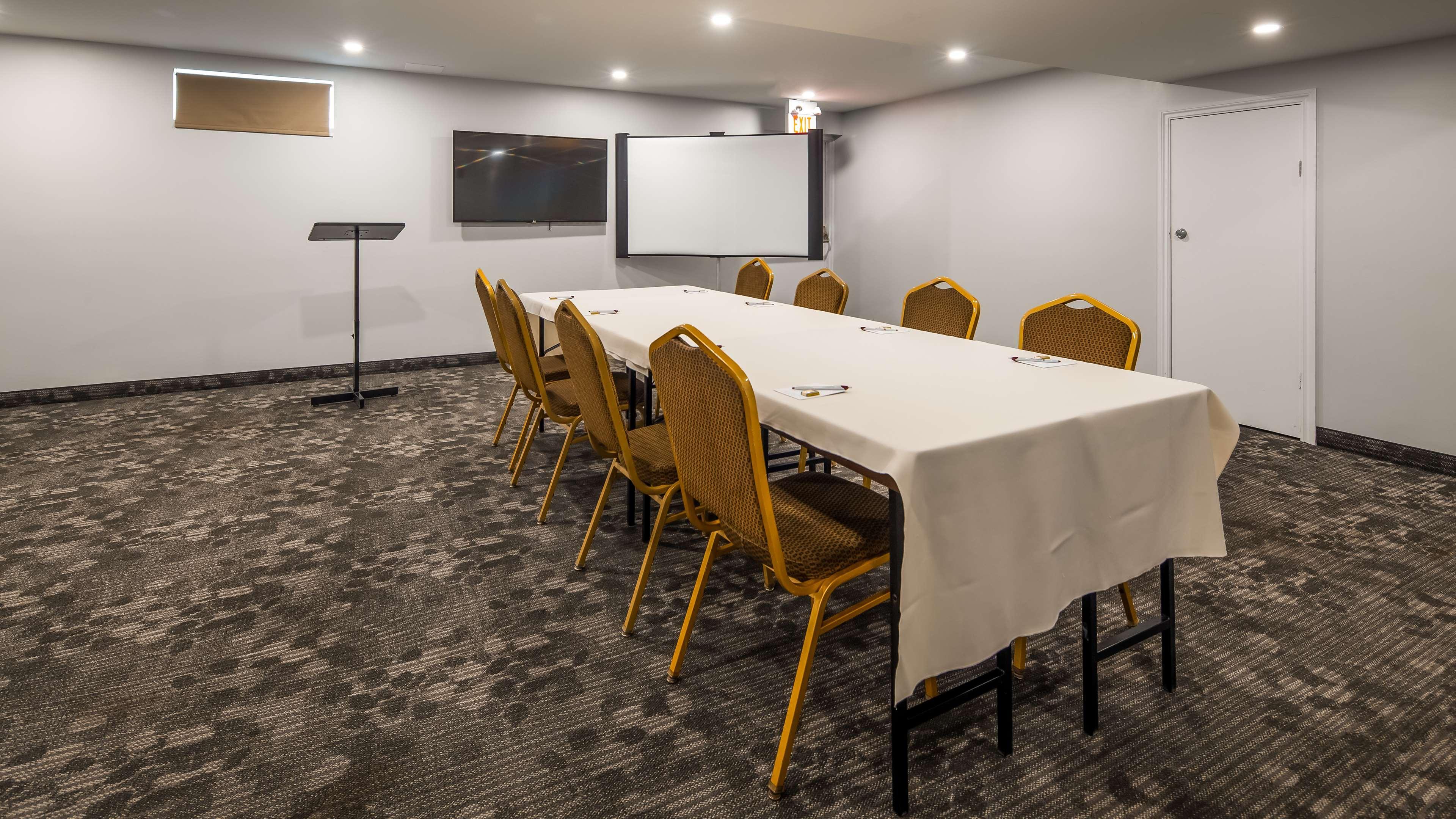 Best Western Plus Barrie Ngoại thất bức ảnh